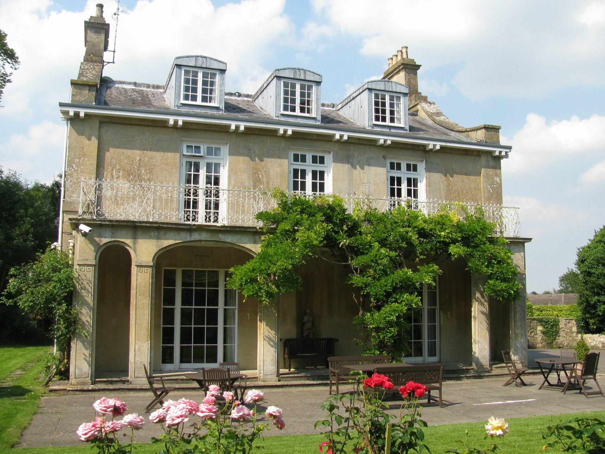 Country house Chiseldon House Swindon